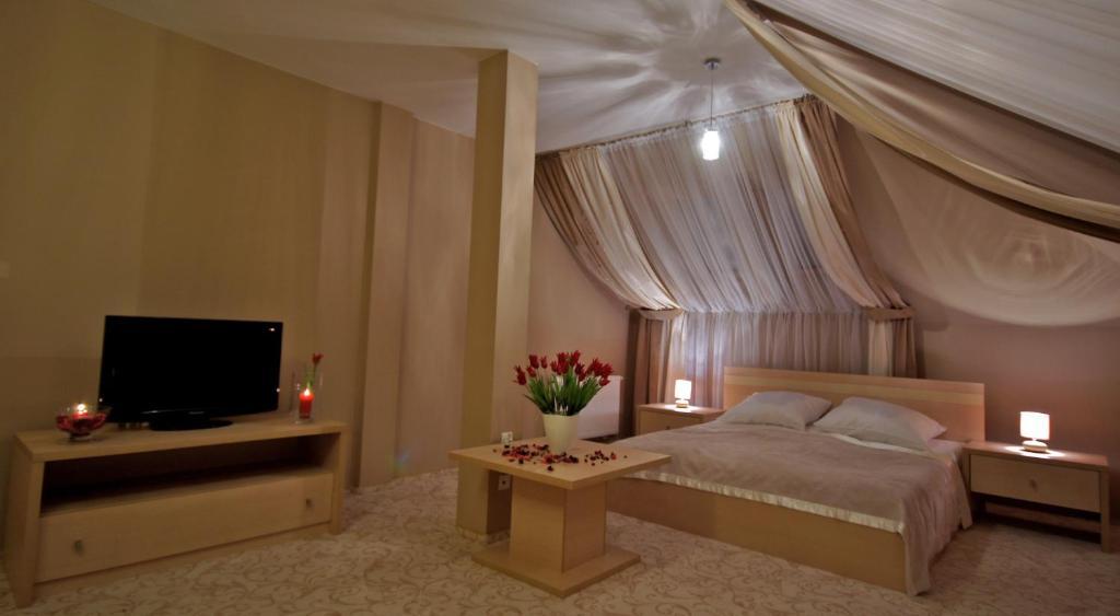 Hotel Hibiskus Boguchwała Pokoj fotografie