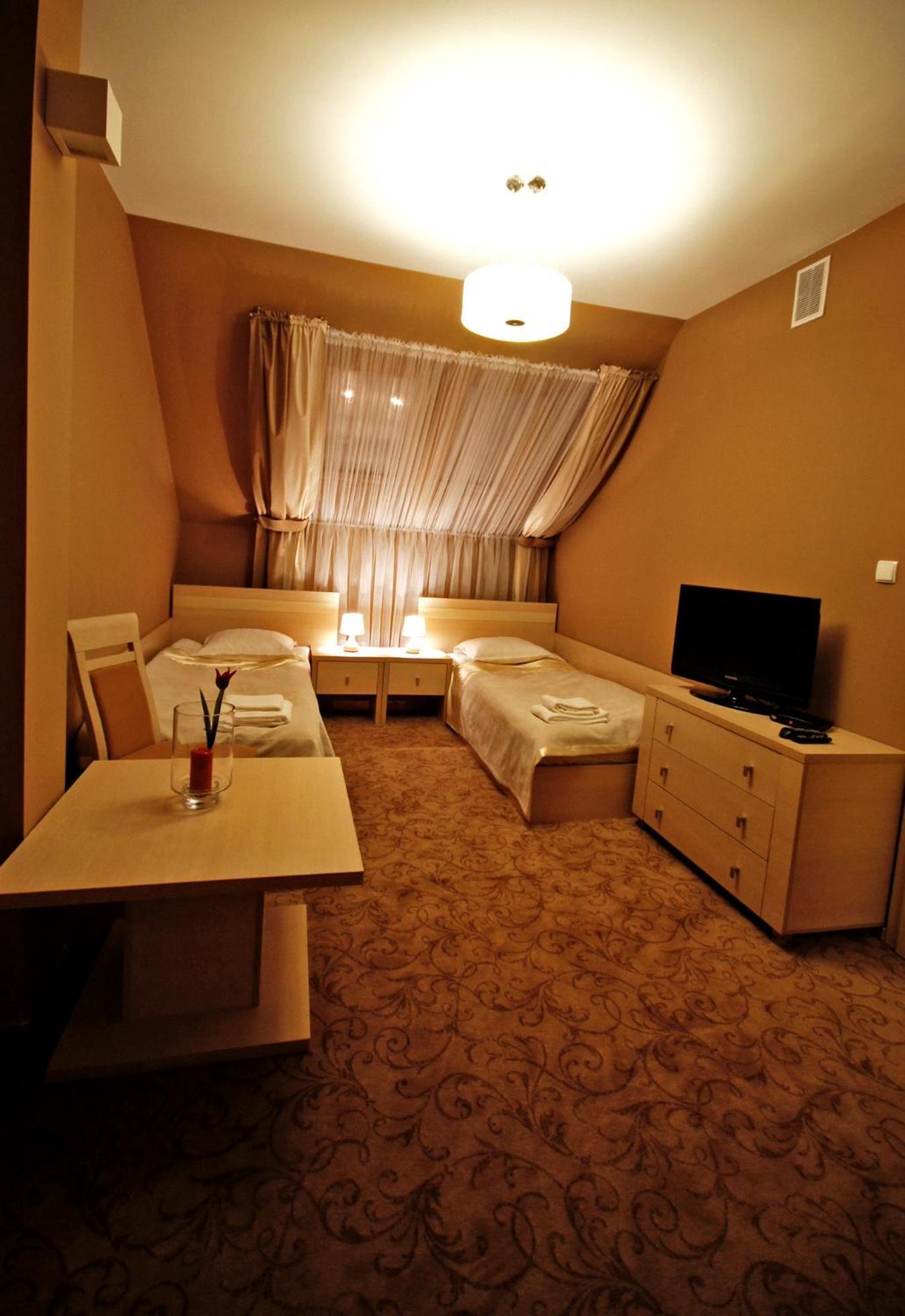 Hotel Hibiskus Boguchwała Exteriér fotografie